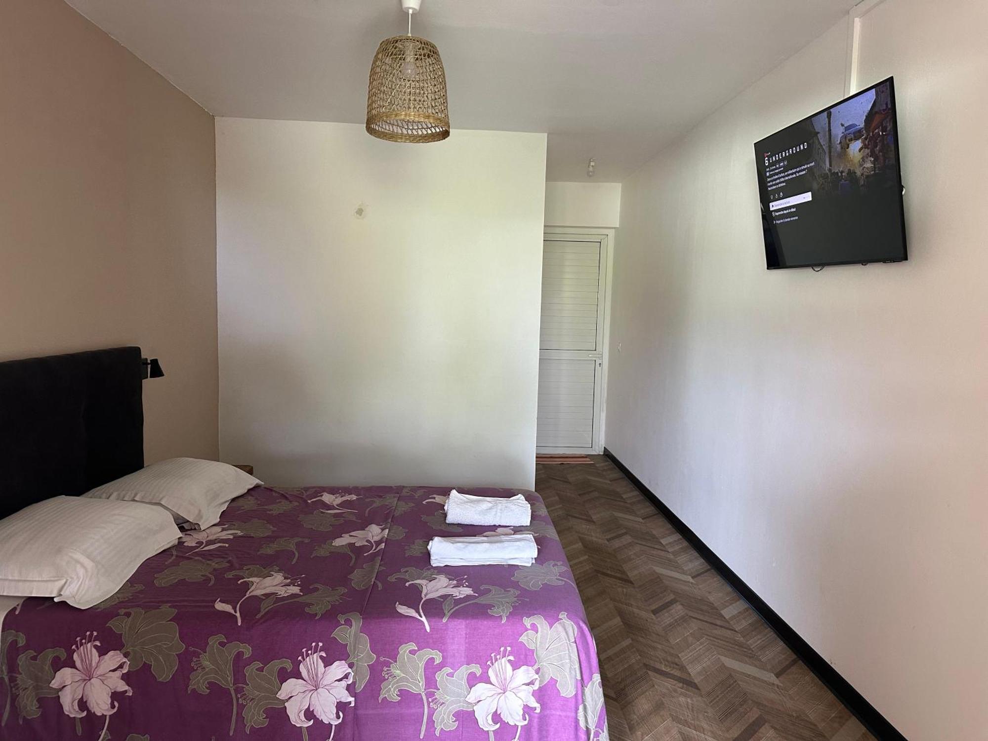 Gite-Hotel La Caz Des Orangers Le Bois de Nèfles エクステリア 写真